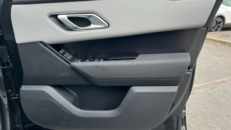 Land Rover Range Rover Velar 2.0 P400e Dynamic SE 5dr Auto Estate